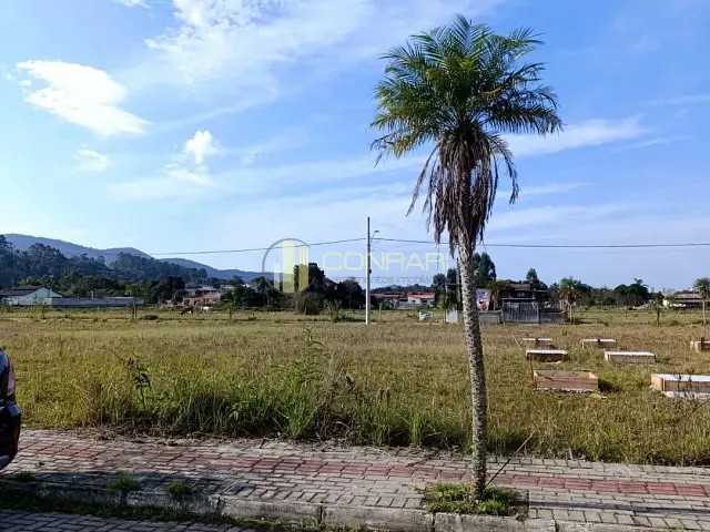 Terreno com 205m², à venda, no bairro Sertão do Trambudo em Itapema