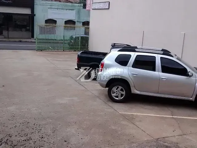 Terreno com 726m², à venda, no bairro Centro em Uberaba