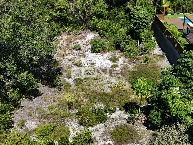 Terreno com 700m², à venda, no bairro Praia do Forte em Mata de São João