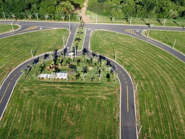 Terreno com 253m², à venda, no bairro Florabella 2 em Holambra