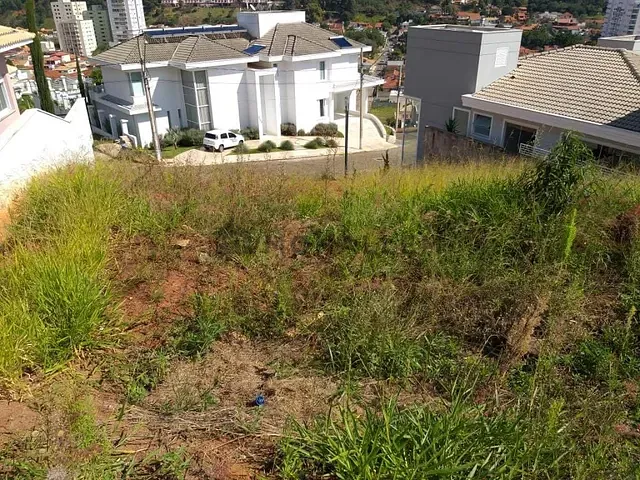 Terreno com 670m², à venda, no bairro Centro em Itajubá
