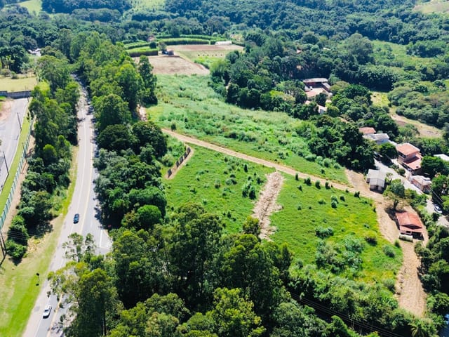 Terreno com 44624m², à venda, no bairro Rainha em Louveira