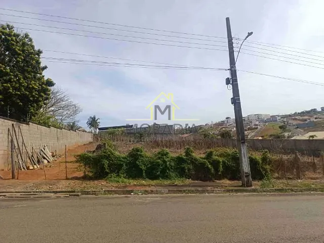 Terreno com 2010m², à venda, no bairro Portal dos Nobres em Guaxupé