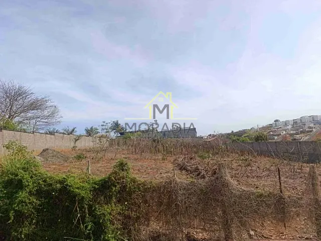 Terreno com 2010m², à venda, no bairro Portal dos Nobres em Guaxupé