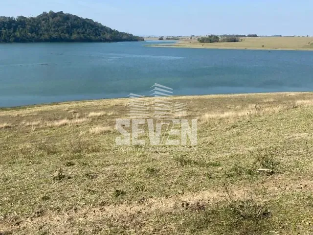 Terreno com 1056m², à venda, no bairro Laranjal em Ribeirão Claro