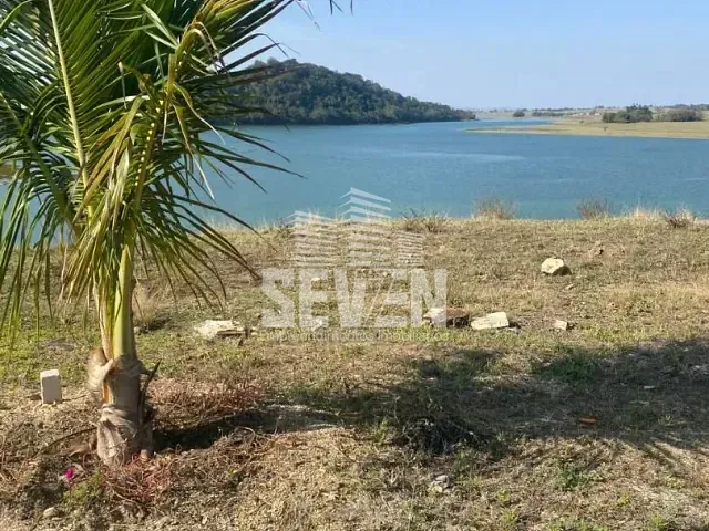 Terreno com 1056m², à venda, no bairro Laranjal em Ribeirão Claro
