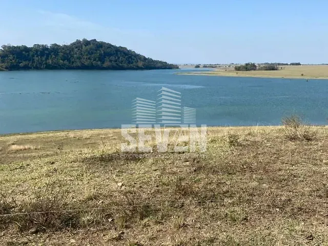 Terreno com 1056m², à venda, no bairro Laranjal em Ribeirão Claro