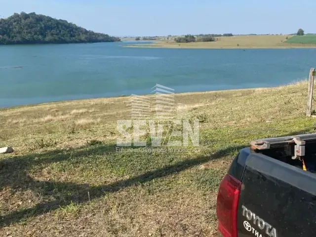 Terreno com 1056m², à venda, no bairro Laranjal em Ribeirão Claro