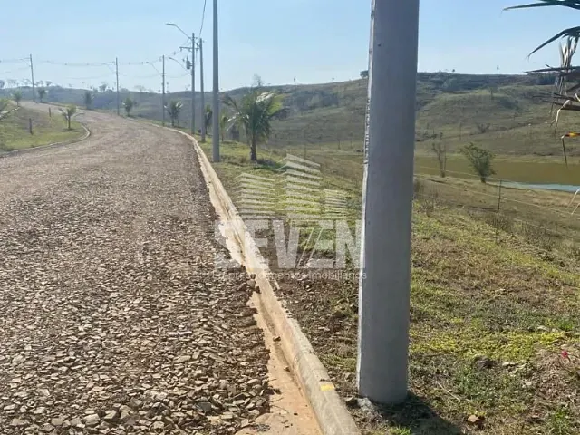 Terreno com 1056m², à venda, no bairro Laranjal em Ribeirão Claro