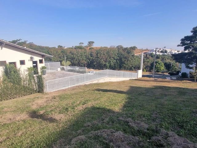 Terreno com 322m², à venda, no bairro Residencial Fazenda das Areias em São João da Boa Vista