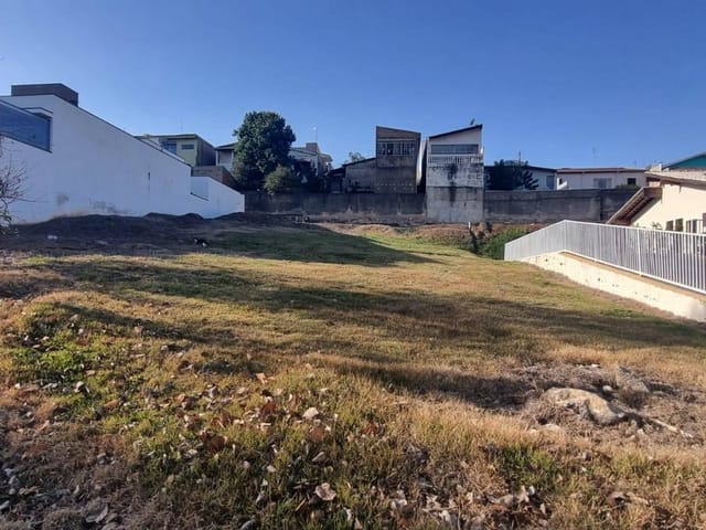 Terreno com 322m², à venda, no bairro Residencial Fazenda das Areias em São João da Boa Vista