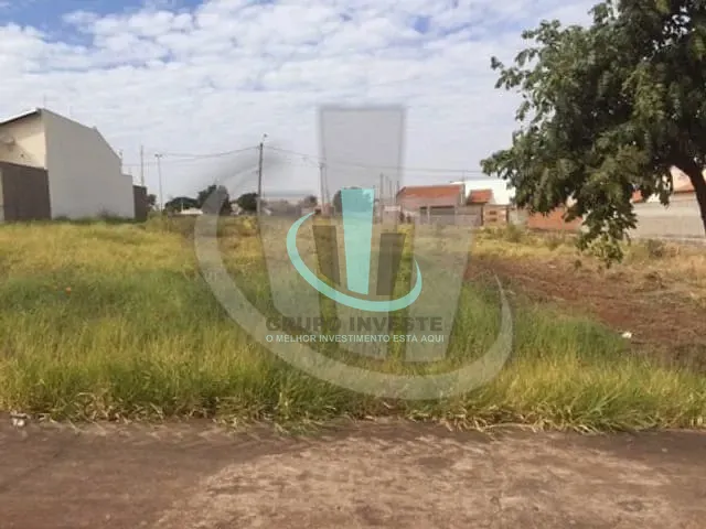Terreno com 273m², à venda, no bairro JARDIM UNIVERSAL em ARARAQUARA