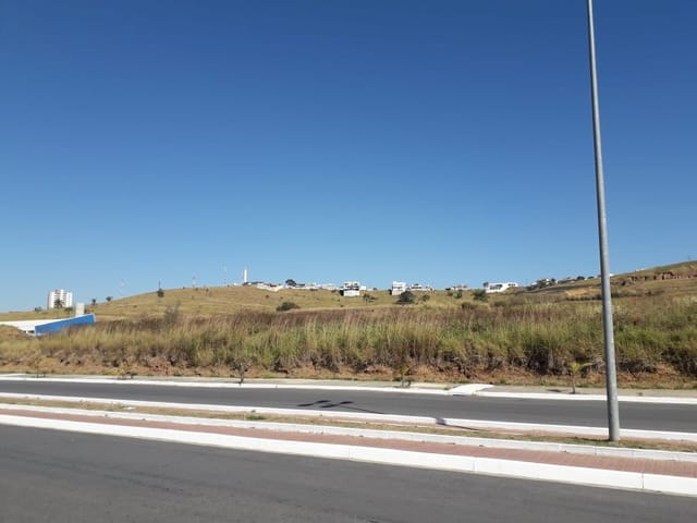 Terreno com 400m², à venda, no bairro Parque do Sol em Guaratinguetá