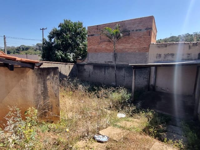 Terreno com 126m², à venda, no bairro Jardim das Flores em São João da Boa Vista