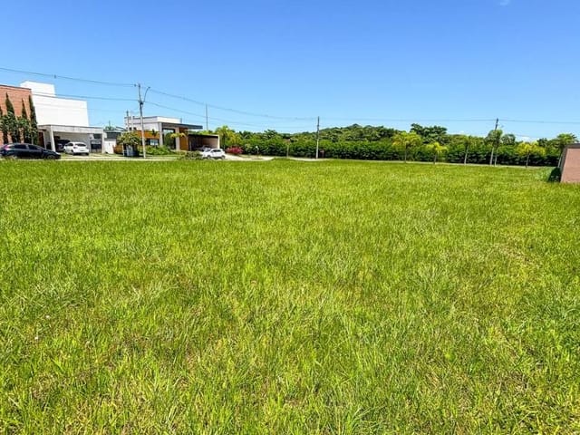 Terreno com 472m², à venda, no bairro Loteamento Extensao Do Serrama em Rio das Ostras