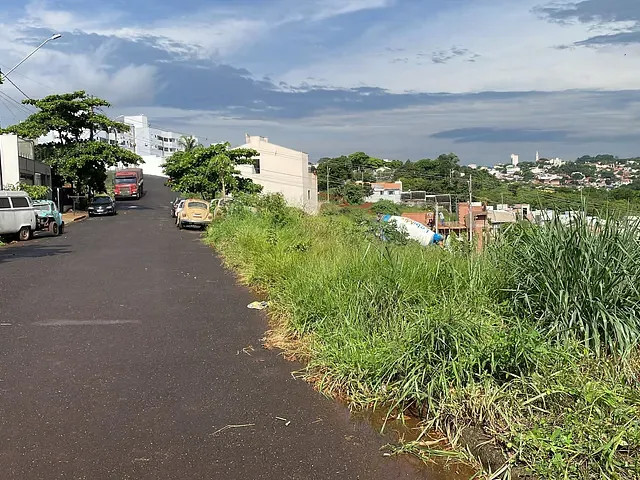 Terreno com 300m², à venda, no bairro Jardim Rebouças em Jandaia do Sul
