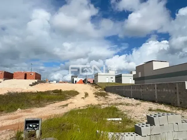 Terreno com 300m², à venda, no bairro Parque Nascente do Rio Capivara em Camaçari