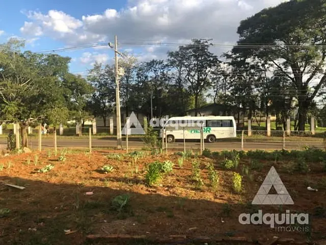 Terreno com 498m², à venda, no bairro Uvaranas em Ponta Grossa