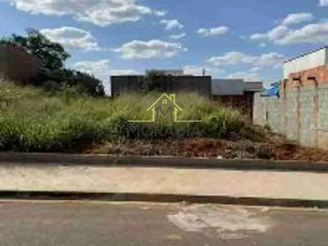 Terreno com 250m², à venda, no bairro Residencial Fazenda Planalto em Guaxupé