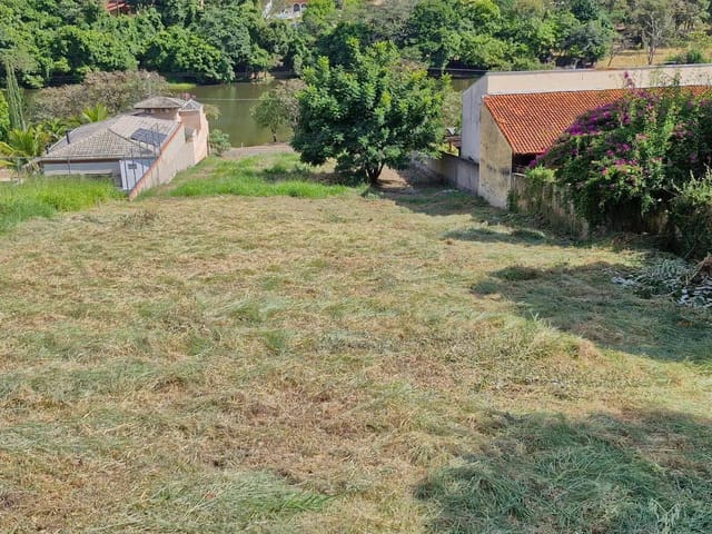 Terreno com 1000m², à venda, no bairro Jardim das Paineiras em Águas da Prata