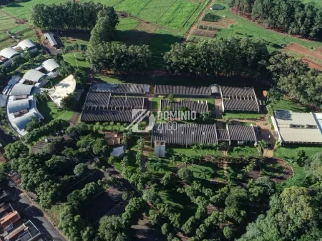 Terreno com 300m², à venda, no bairro Vila Alvorada em Uberaba
