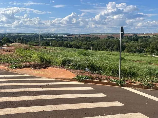 Terreno com 233m², à venda, no bairro Esplanada em Jaguariúna