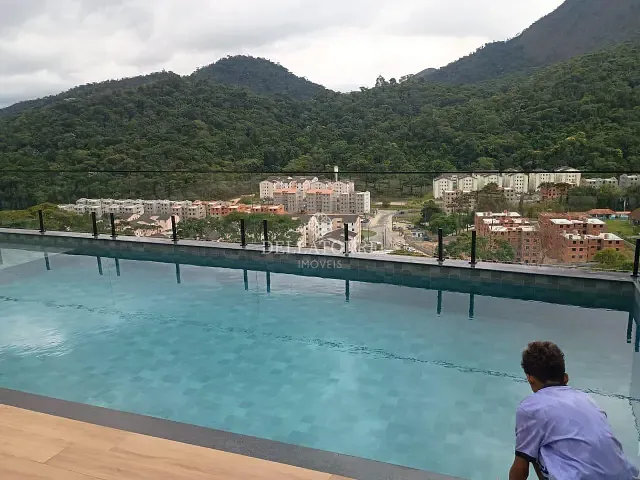 Terreno com 243m², à venda, no bairro Ermitage em Teresópolis