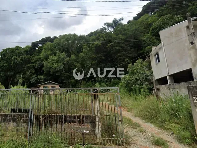 Terreno com 820m², à venda, no bairro Vista Alegre em Curitiba