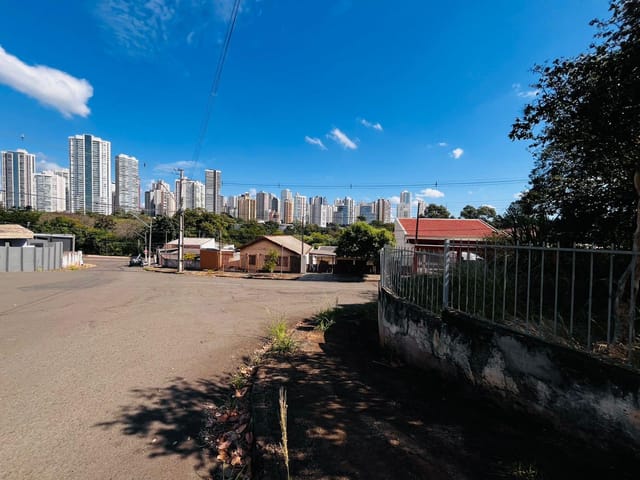 Foto do Terreno - Terreno à venda com 450m²  -  Ipanema, Londrina, PR | Premier Imóveis