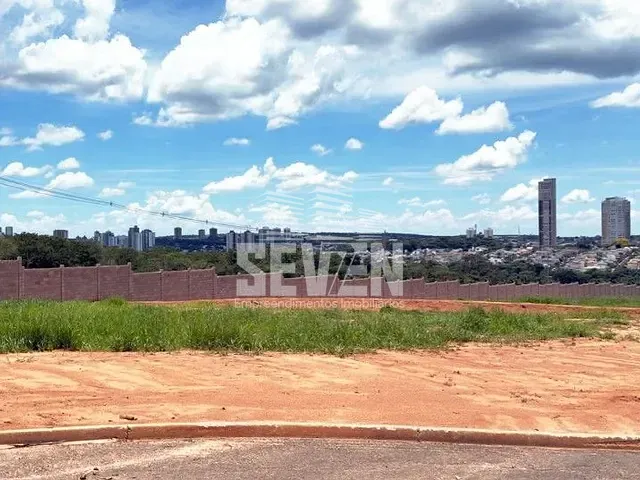 Terreno com 331m², à venda, no bairro Vila Aviação em Bauru
