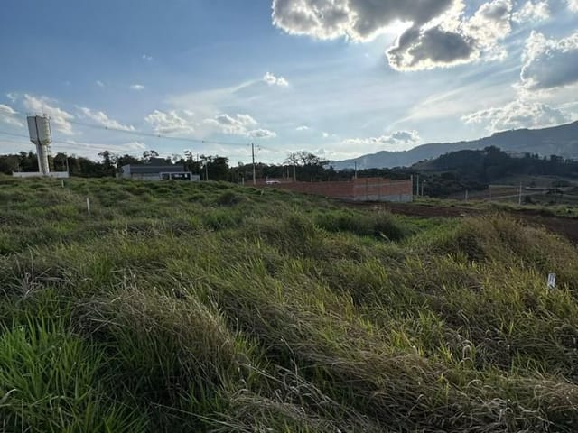 Terreno com 200m², à venda, no bairro Sierra em Extrema