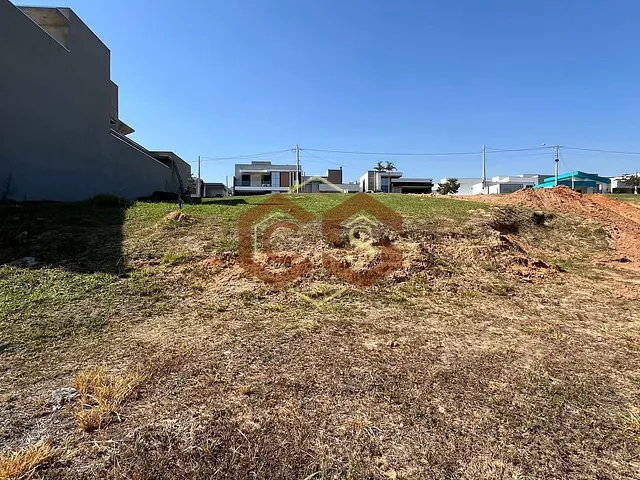 Terreno com 357m², à venda, no bairro Colinas de Indaiatuba em Indaiatuba
