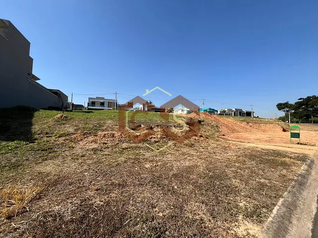 Terreno com 357m², à venda, no bairro Colinas de Indaiatuba em Indaiatuba