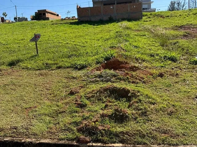 Terreno com 250m², à venda, no bairro Colinas do Castelo em Jaguariúna