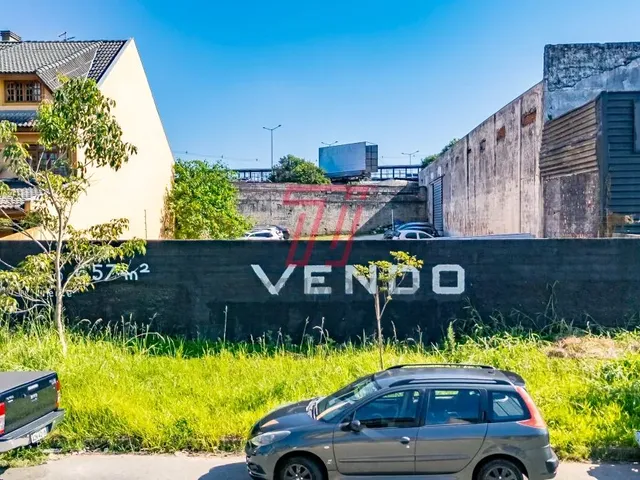 Terreno à venda, no bairro Tarumã em Curitiba