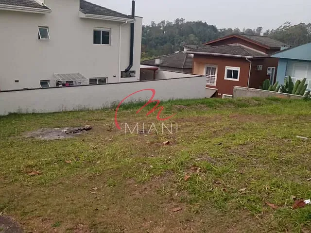 Terreno com 250m², à venda, no bairro Granja Viana em Cotia