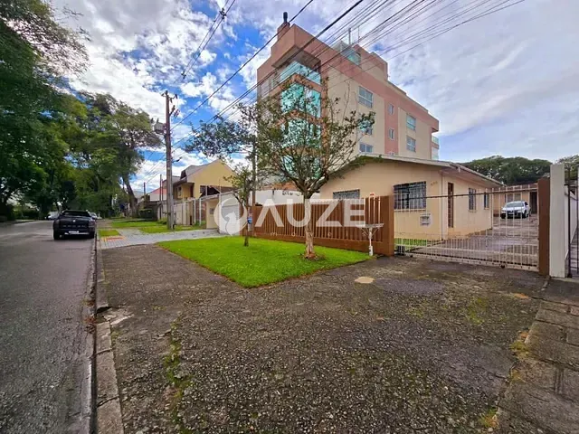 Terreno com 480m², à venda, no bairro Portão em Curitiba