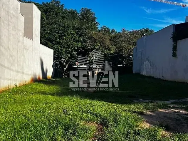 Terreno com 330m², à venda, no bairro Residencial Villaggio em Bauru