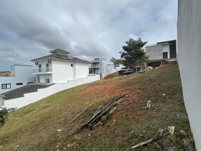 Terreno com 300m², à venda, no bairro Lagoa em Macaé