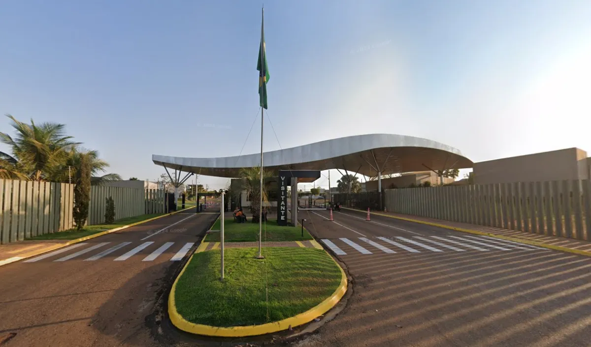 Lote em condomínio para venda em Condomínio do Bosque II, 517m²