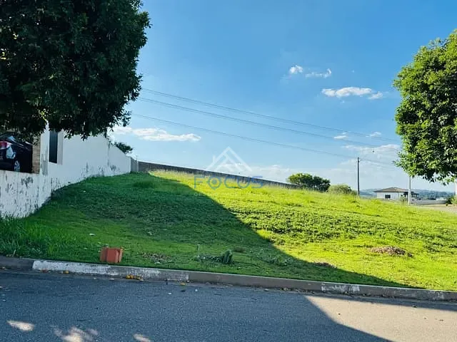 Terreno com 300m², à venda, no bairro Jacaré em Cabreúva