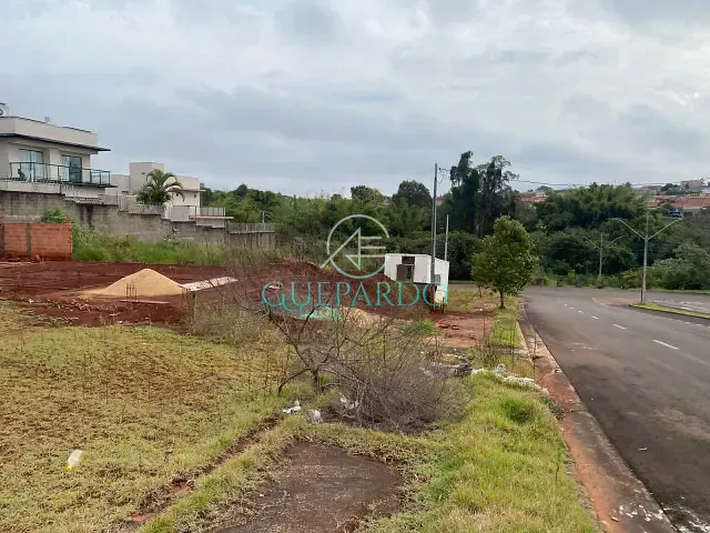 Terreno com 274m², à venda, no bairro Gleba Simon Frazer em Londrina
