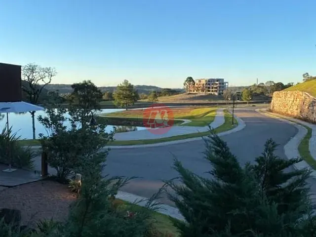 Terreno com 823m², à venda, no bairro Pórtico em Gramado