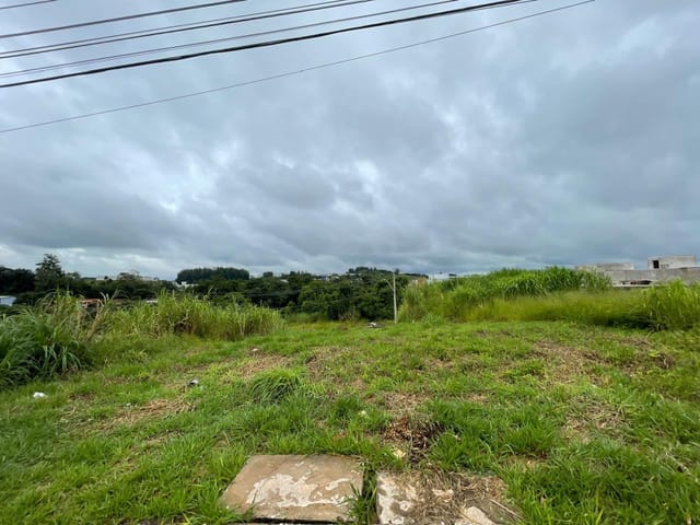 Terreno com 390m², à venda, no bairro Loteamento Villa Realle em Louveira
