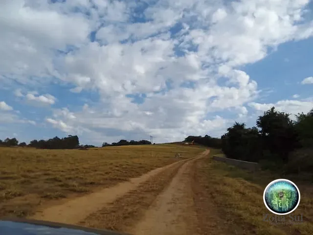 Terreno com 1000m², à venda, no bairro Piraporão em Salto de Pirapora