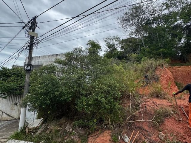 Terreno com 200m², à venda, no bairro Jardim Vitória em Macaé