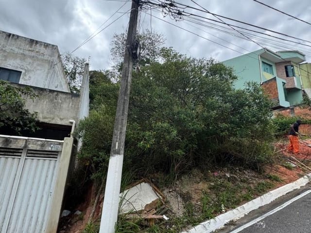 Terreno com 200m², à venda, no bairro Jardim Vitória em Macaé