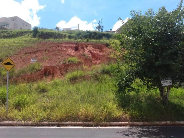 Foto do Terreno - Terreno à venda 643.22M², Pinheirinho, Itajubá - MG | MOHALLEM e LOPES CORRETAGEM E ADMINISTRACAO DE IMOVEIS LTDA