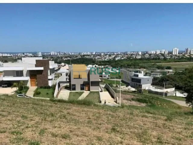 Terreno com 900m², à venda, no bairro Condomínio Reserva do Paratehy em São José dos Campos