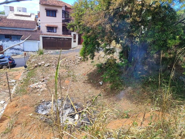 Terreno com 160m², à venda, no bairro Santa Mônica em Macaé